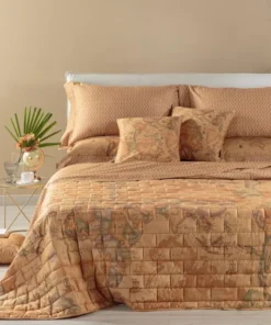 copriletto trapuntato 1Classe Alviero Martini Geo Classic