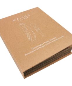 Alternative view of Apribottiglia e tappo abbianati